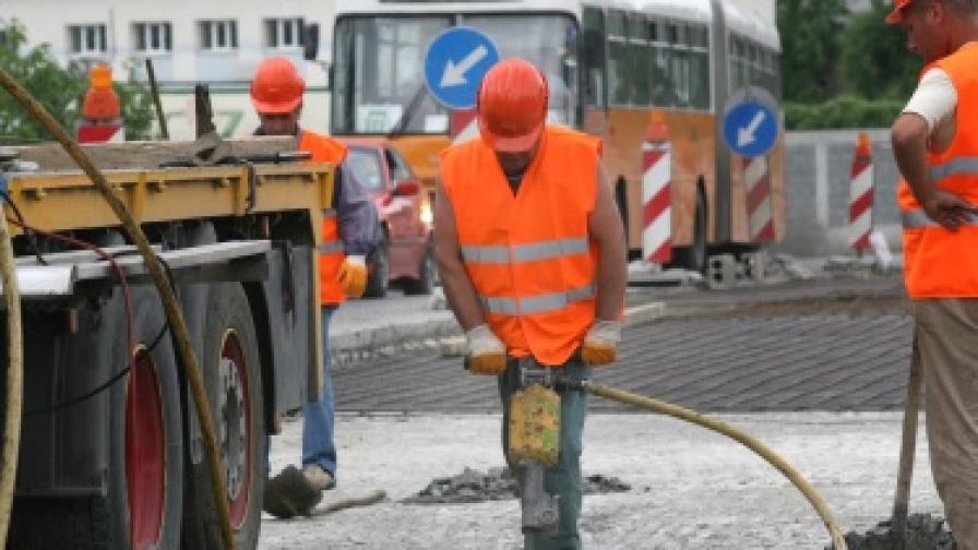 EIU: От бизнеса идва оптимизъм за справяне с кризата