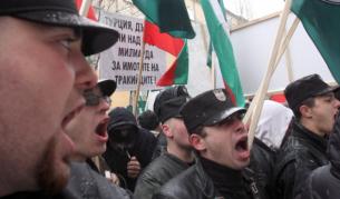 Кой гласува за "Атака"