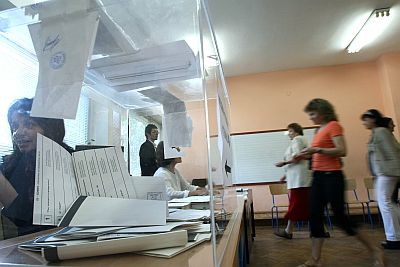 Отново пробация за купуване на гласове