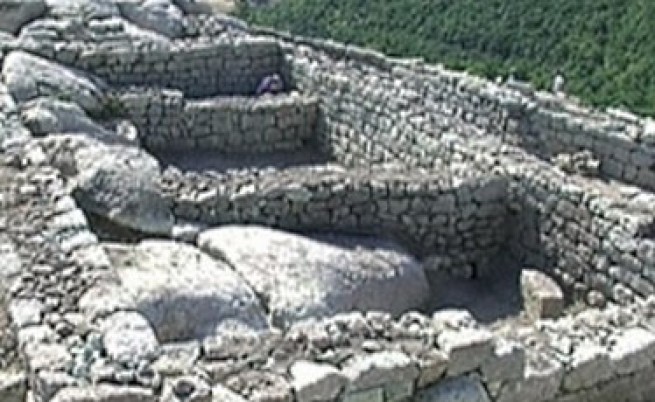 Археолози откриха неолитно селище край видинското село Майор Узуново