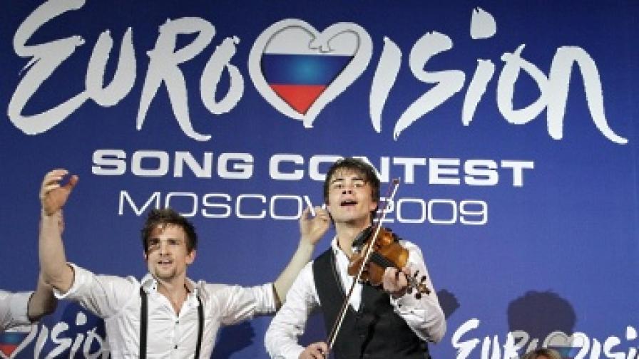 Тазгодишният победител в "Евровизия" - Александър Рибак от Норвегия