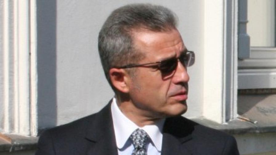 Йордан Цонев: Има заявка за авторитарен режим 