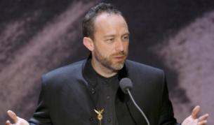 Основателят на "Уикипедия" Джими Уейлс