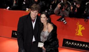 Деми Мур и Аштън Кътчър са женени от четири години