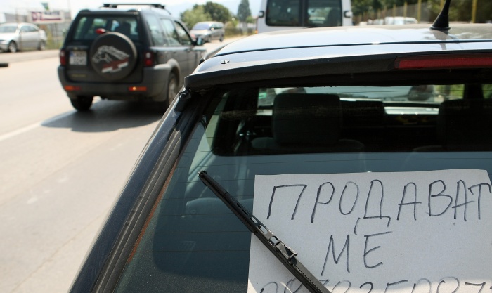 В търговията - спад на приходите с 18%