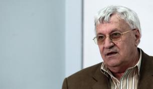 Професор Андрей Пантев