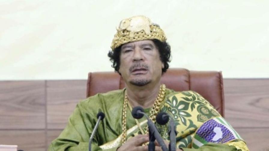 Пак проблеми със шатрата на Кадафи