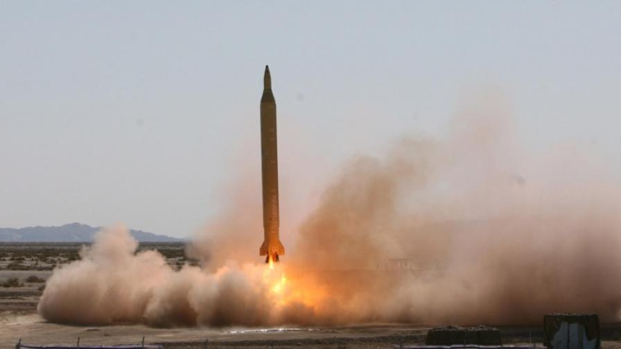 изстрелване на ракетата "Шахаб-3" с радиус на действие 2000 км от неизвестно място в Иран