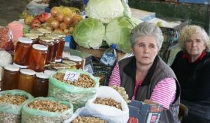 Търговци в Сандански се оплакват от все по-малкото клиенти