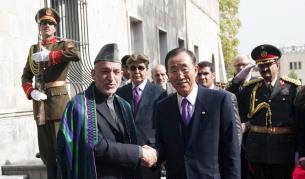 Хамид Карзай се среща с Бан Ки-мун.