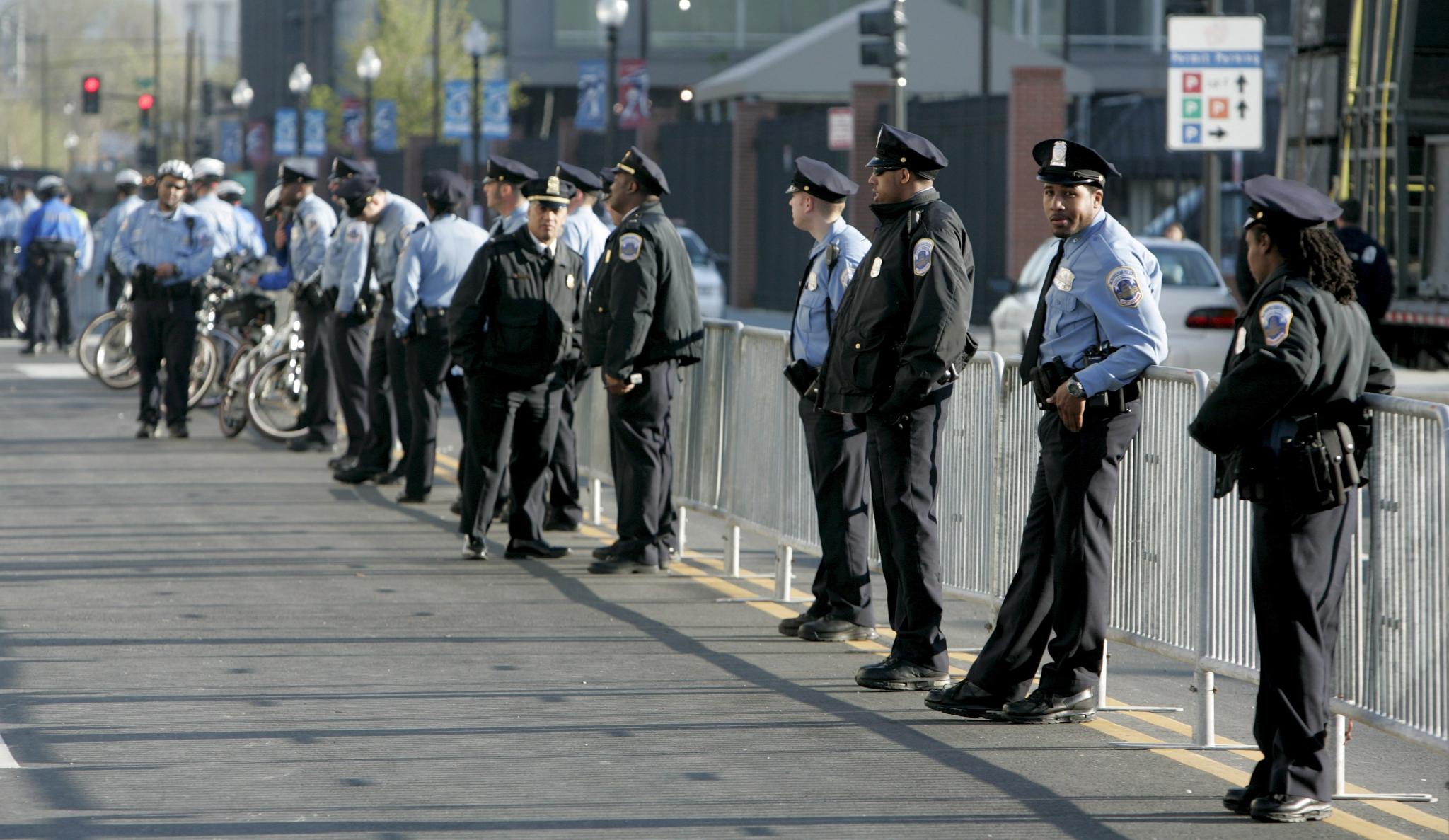 Дръзко убийство на полицаи в САЩ