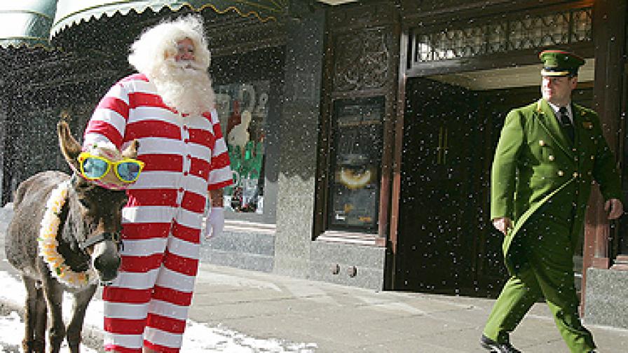 Учени твърдят, че дядо Коледа съвсем не е модел за подражание