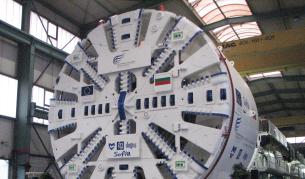 Машината, с която ще бъде прокопан тунелът на софийското метрото през централната част на града.