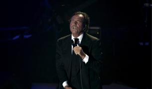 Плейбоят Хулио без секс от 15 г.