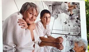 Изложба във Варна срещу рака на гърдата "С приятел до теб"