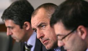 Борисов заедно с Плевнелиев и Дянков на пресконференцията днес