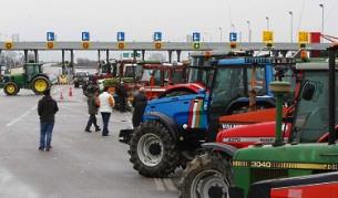 Гръцките фермери блокираха границата с България в продължение на месец