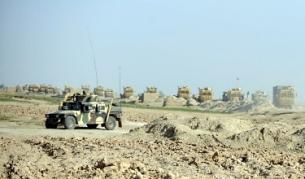 Конвой на британската армия по време на операция "Мущарак"