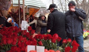 8 март - соц, ама не съвсем (видео)