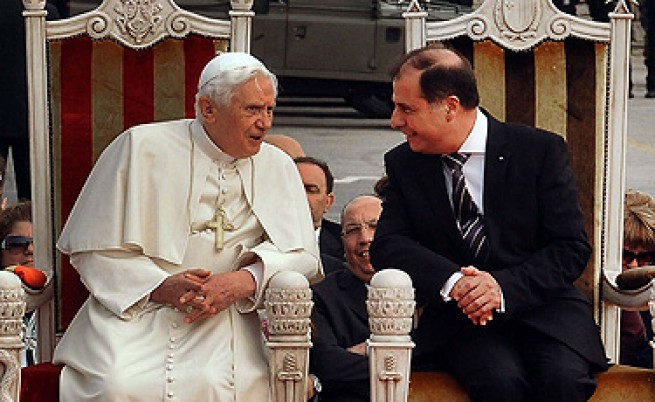 Папата призна: Църквата е 