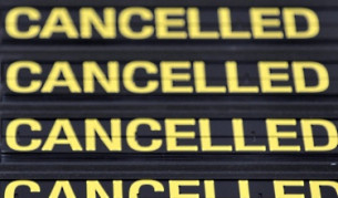 Растат опасенията, че исландския вулкан може сериозно да повлияе възстановяването на европейската икономика