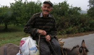 Един от героите на книгата - дядо Георги от село Каридия, "по вехто Тейво", Воденско