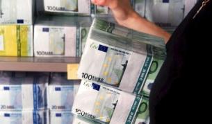 Еврото падна под 1,3 долара