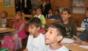 Две училища в Сливен работят по програма за десегрегация