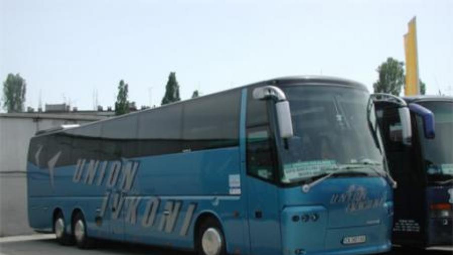 Автобус от София за Варна се преобърна