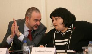 Искра Фидосова в разговор с Главния прокурор Борис Велчев (снимка от май 2010)