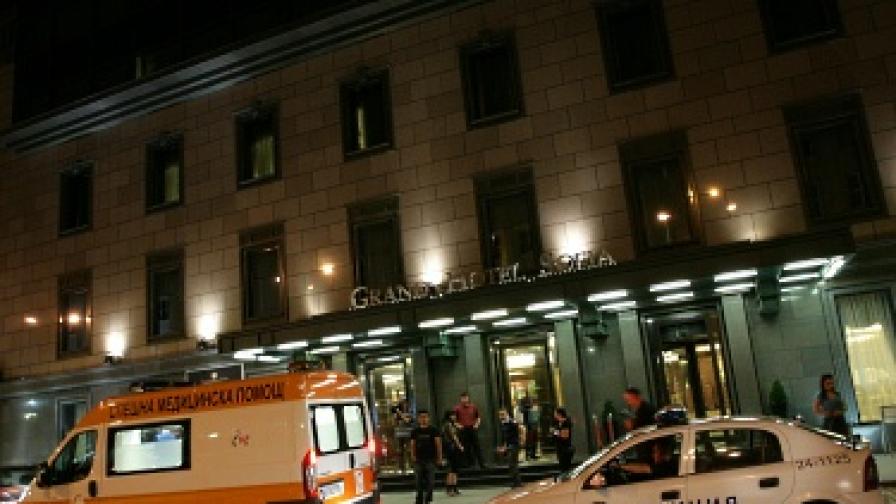 Полицията прекрати търга в Гранд хотел София