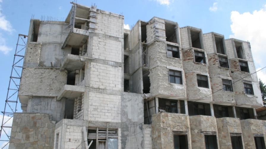 Немалко строежи в Пампорово са изоставени и изглеждат така