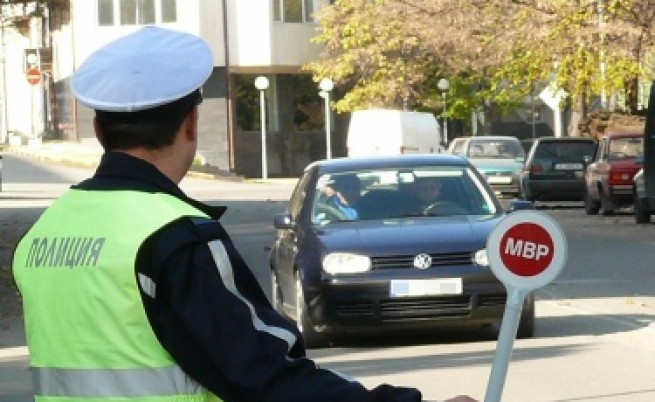 Българи с по няколкостотин автомобила 