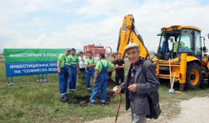 В началото на юни 2009 г. началото на строежа на първия канализационен колектор в  Горна баня беше голям празник