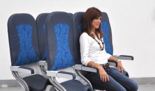 В самолета: Седло вместо седалка