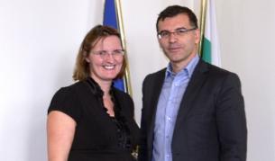 Новият ръководител на мисията на Фонда за България Катрина Пърфийлд