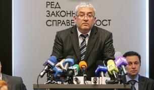 Емил Василев на пресконференцията на РЗС