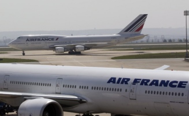 Франция: Самолетите да зареждат в чужбина