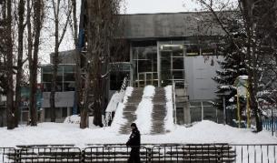 През февруари в басейн "Спартак", където по онова време се помещаваха офисите на арестувания Алексей Петров, бе проведена полицейска операция