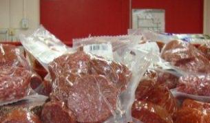 Соята в колбасите - тука има, тука няма