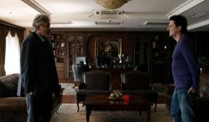 Пазарна война в "Стъклен дом"