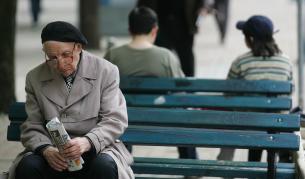 504 хил. по-малко живеещи в лишения до 2020 г.