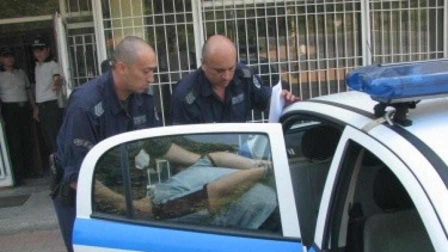 75 души задържани за кражби във Варна 