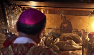 Папата: Боже, съкруши насилниците