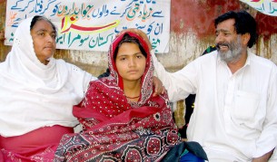 Истории: Лицето на женската борба в Пакистан