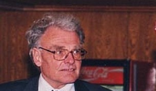 Д-р Клаус Шрамайер