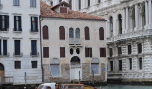 Фасадата на двореца Дона Санджантофети