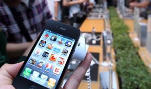 Смартфоните биха компютрите пo продажби