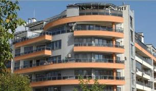 В тази сграда е купил евтин мезонет Владимир - синът на Георги Първанов