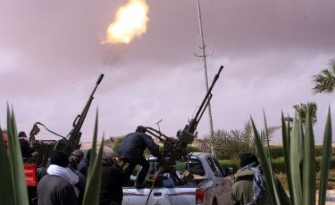 Либийските бунтовници дадоха 72 часа на Кадафи да се оттегли
